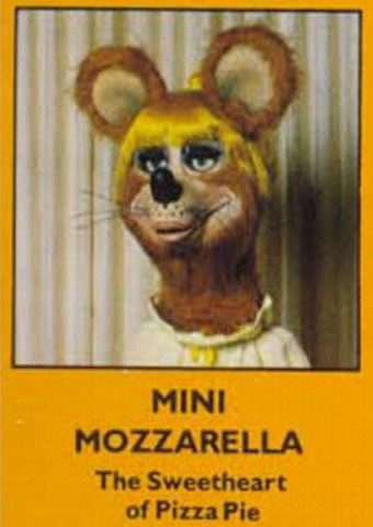 The Mini Mozzarella animatronic, a headshot of an orange mouse. Text below says her name along with text saying 'The sweetheart of pizza pie.'